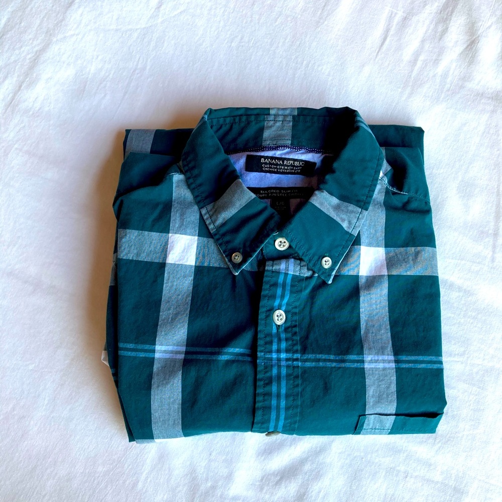 Men’s Banana Republic button-up shirt